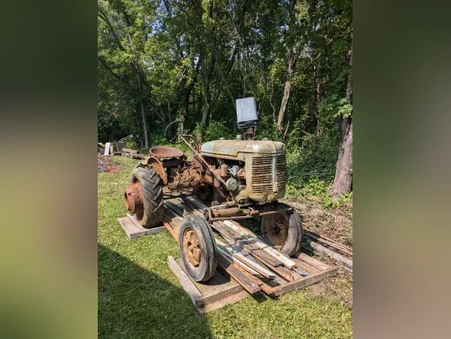 tracteur farmall1947 thumbnail 3