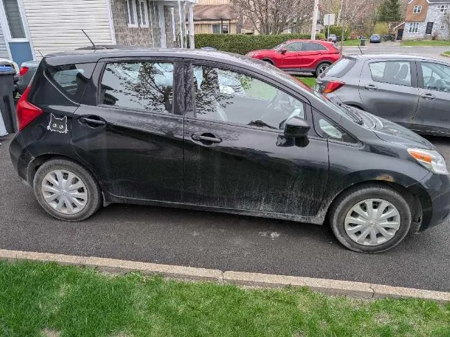 Nissan Versa Note thumbnail 2