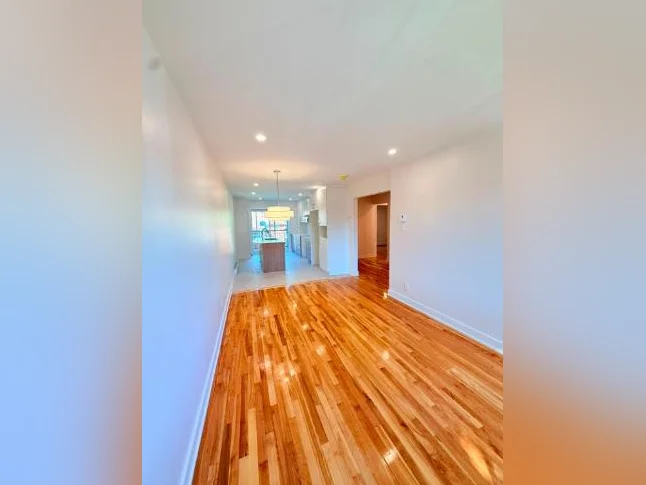 Superbe 5½ moderne à Montréal-Nord – Aire ouverte, îlot central, thermopompe thumbnail 8