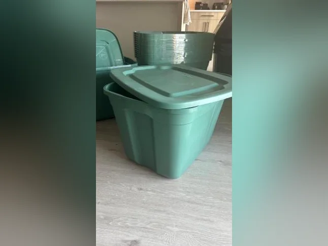 Bac en plastique à vendre