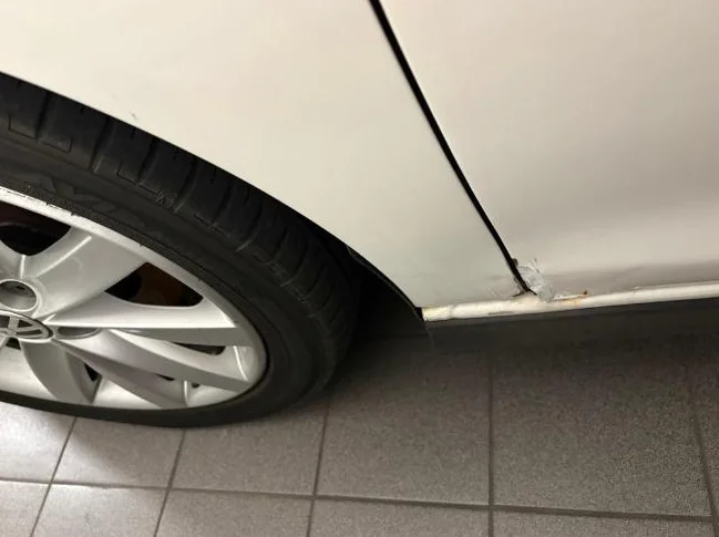 jetta 2.0T thumbnail 8
