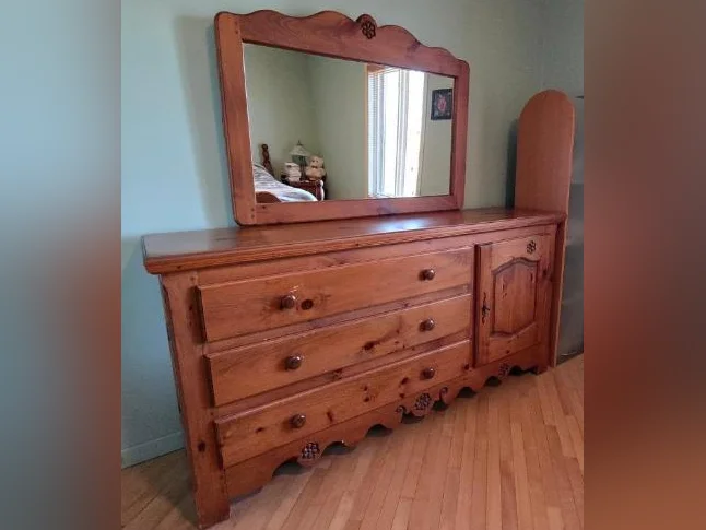 Commode triple en pin