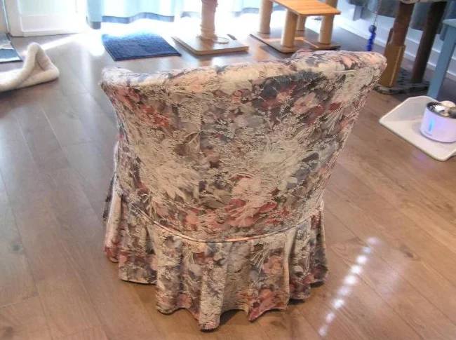 Dernière chance - Petit fauteuil (Small armchair) thumbnail 3