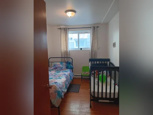 🏡Grand 5 1/2 à Longueuil – 3 chambres – Disponible 1er août 2026 – 1 600$ca - Rive-Sud Montréal thumbnail 7