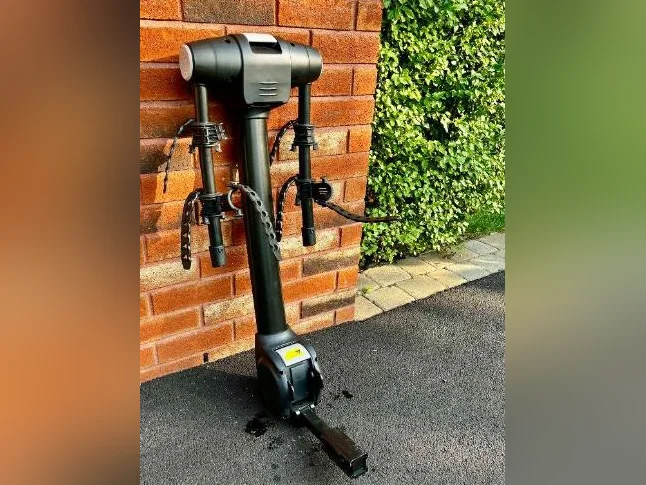Rack à vélos Thule modèle 9028XT pour 2 vélos thumbnail 2