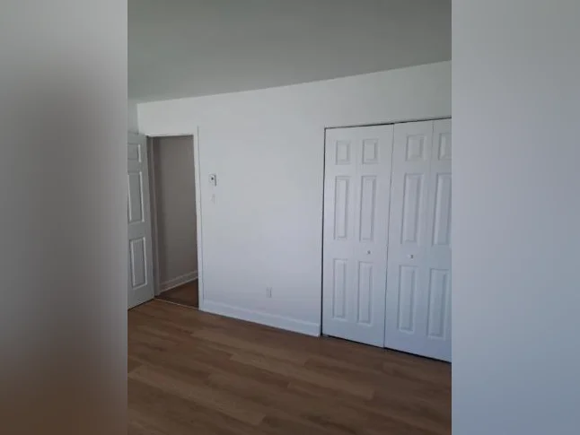 3 ½ App. Rénové Style Condo – Montreal (R.D.P.) thumbnail 8