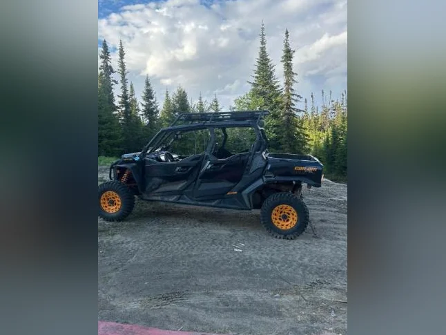 BRP Can-Am Commander MAX XT-P 1000R 2022 thumbnail 2