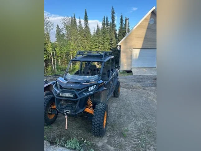 BRP Can-Am Commander MAX XT-P 1000R 2022 thumbnail 5