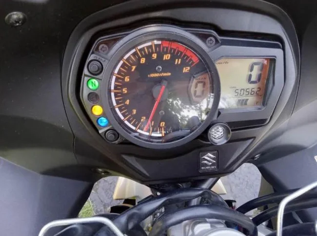 Suzuki 1250fa 2014 blanc 4000.00$ thumbnail 6
