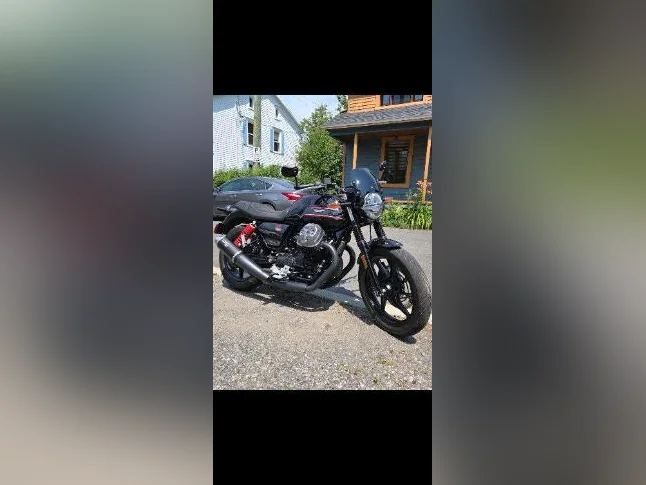 Moto Guzzi V7 Stone Special Edition 2023 thumbnail 10