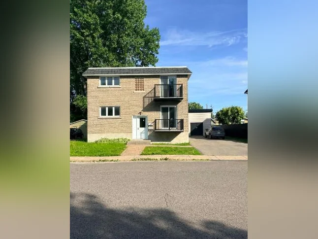 Beau 4 1/2 à Saint-Hyacinthe thumbnail 9