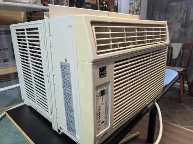 Climatiseur de fenêtre Danby 10,000 BTU