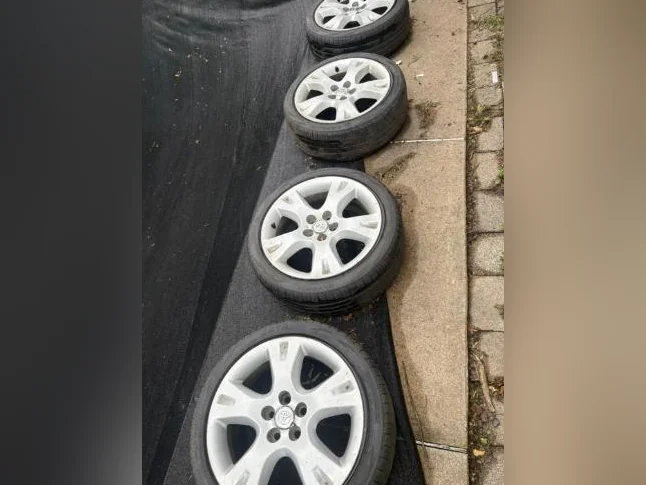 Mags 16 p Toyota Matrix/corolla /prius 5x100 54,1 mm