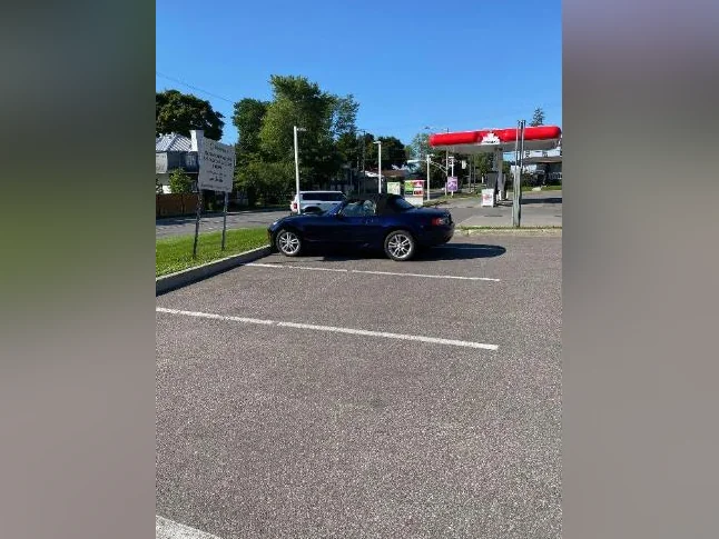 Mazda mx5 thumbnail 4