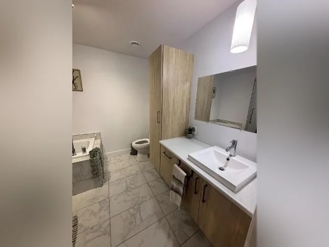 Appartement 4 1/2 + à louer thumbnail 5