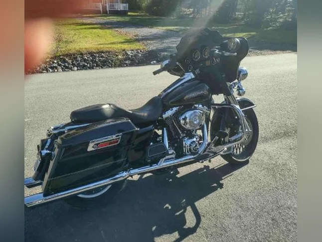 Harley Davidson 2005 Électra Glide thumbnail 2