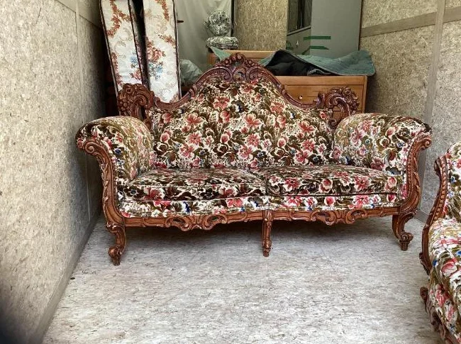 Divans antiques thumbnail 2