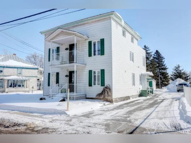 Duplex à louer 5 1/2 et 4 1/2 disponible maintenant