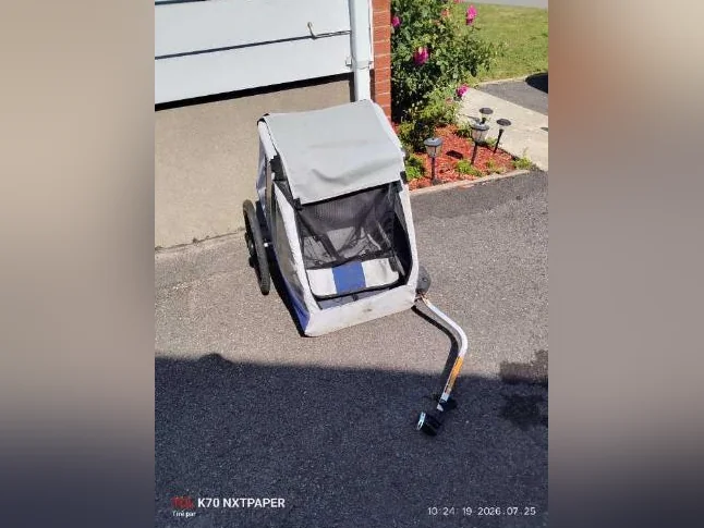 voiturette pour bébé arriere bicyclette thumbnail 2