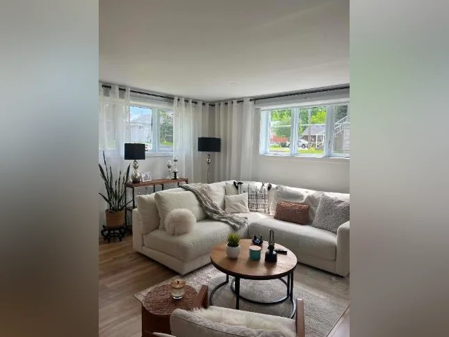 Logement 4 1/2 près du bord de l’eau