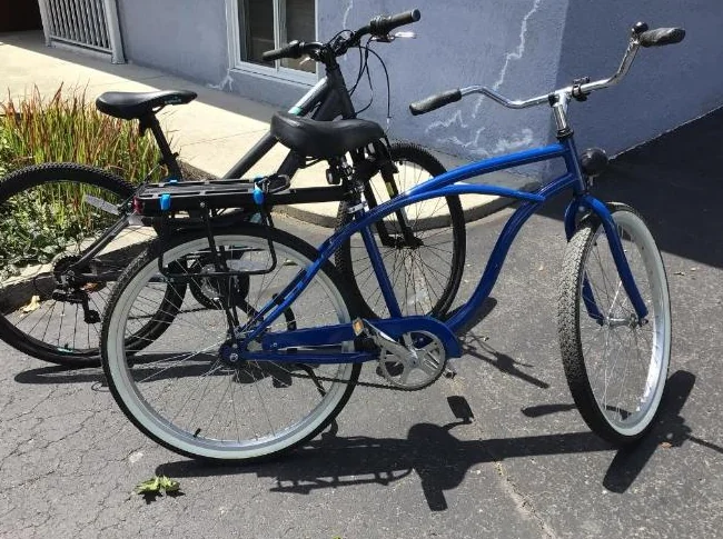 Vélo homme et femme en excellente condition