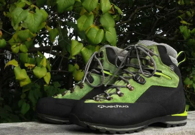 Bottes de randonnée pédestre - Homme Taille 8.5 / 42 - Négociable