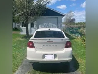 2011 Dodge Avenger thumbnail 5