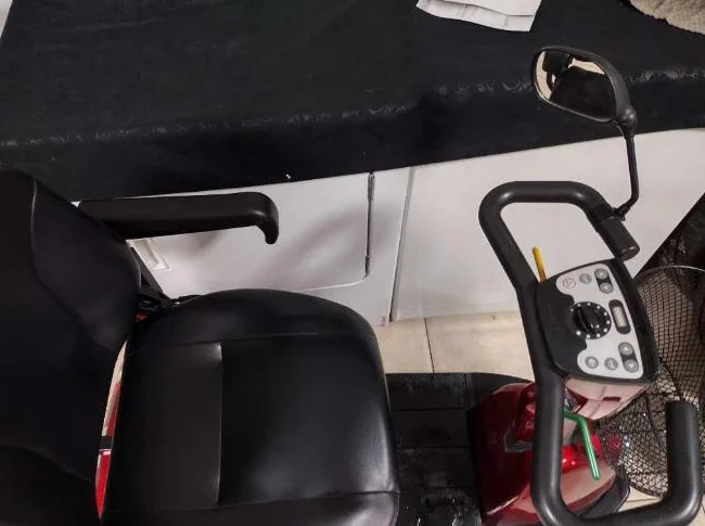 Triporteur Fortress Électrique 1700 ! Peu utilisé à vendre!