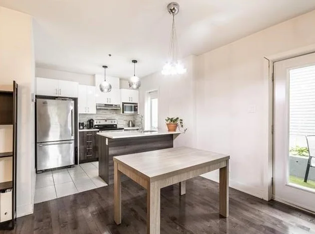 Condo 4½ lumineux + balcon privé, St-Henri — libre 1er août thumbnail 2