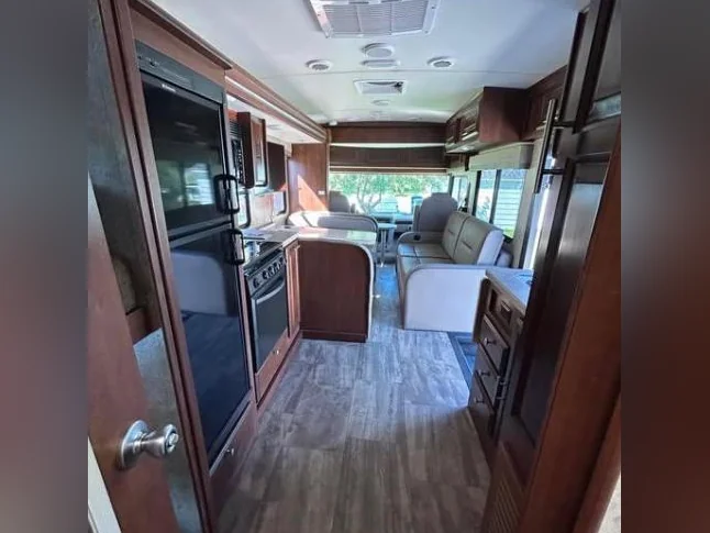 2016 Forest River Georgetown GT3 31 pieds - 69,500$ thumbnail 6