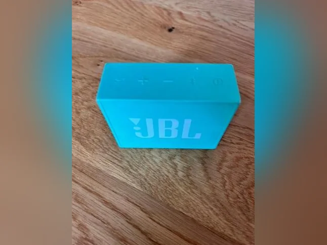 À vendre Petite Enceinte JBL couleur turquoise