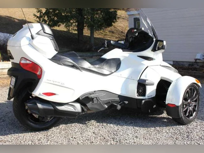 Can Am Spyder RT manuelle 2018  21600KM thumbnail 8