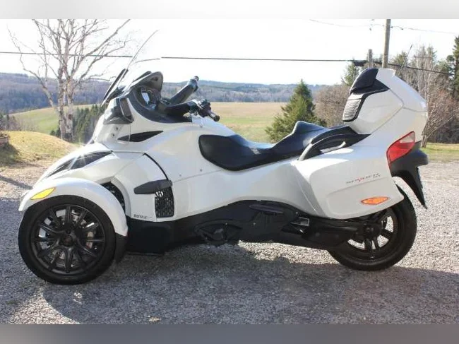 Can Am Spyder RT manuelle 2018  21600KM thumbnail 7
