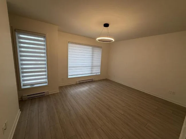 MAISON DE VILLE LUXE NEUVE À LOUER-MIRABEL ST-CANUT thumbnail 5