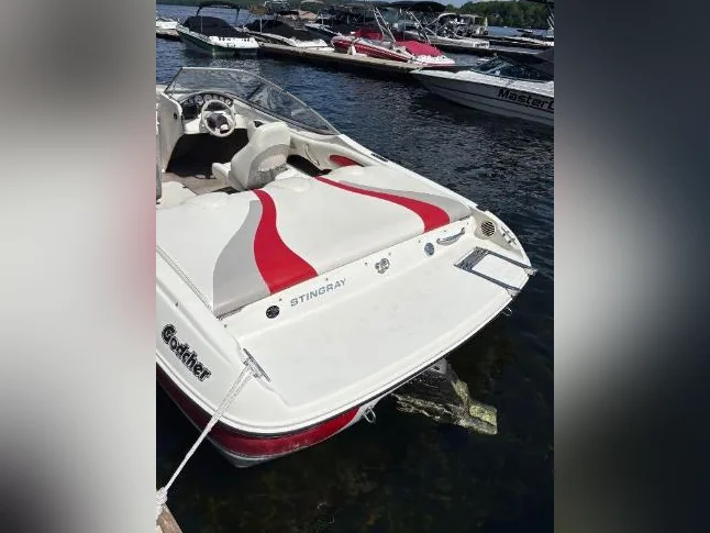 Bateau Stingray 195 LR 2009 thumbnail 5