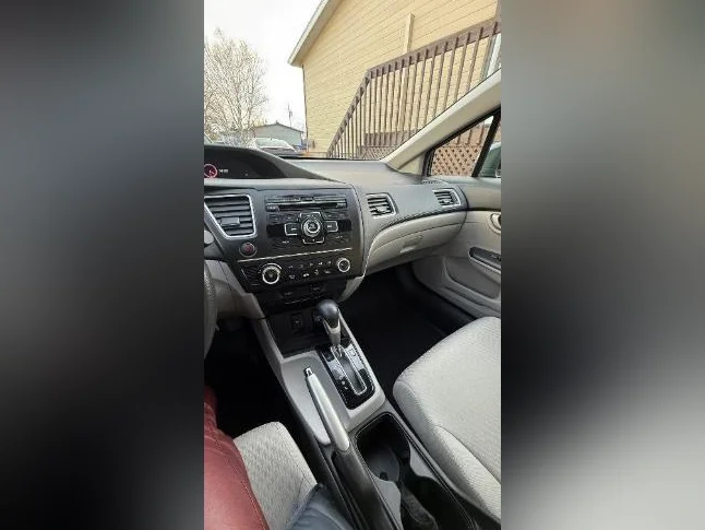 Honda Civic LX 2014 thumbnail 8