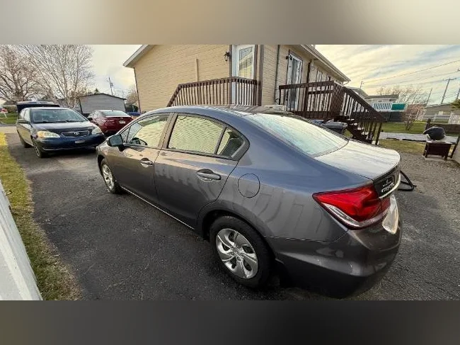 Honda Civic LX 2014 thumbnail 3