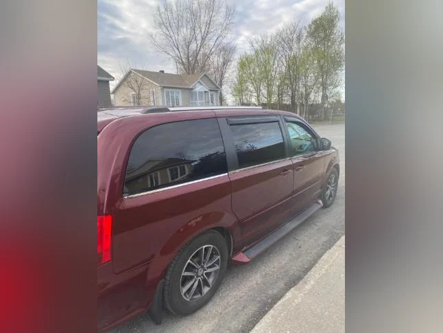 2017 DODGE GRAND CARAVAN /AUTO/ CUIR/SIEGE CONDUCTEUR ÉLECTRIQUE/BLUETOOH thumbnail 4