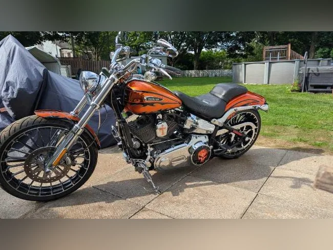 Harley Davidson Softail Breakout CVO FXSBSE thumbnail 3