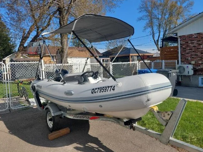 Bateau gonflable (Style Zodiac) Brig Falcon 360L 2021 – Comme neuf