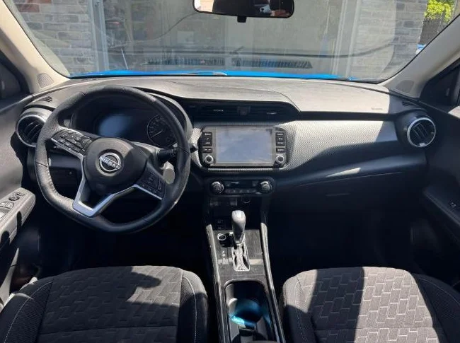 Nissan Kicks SV 2022 thumbnail 6