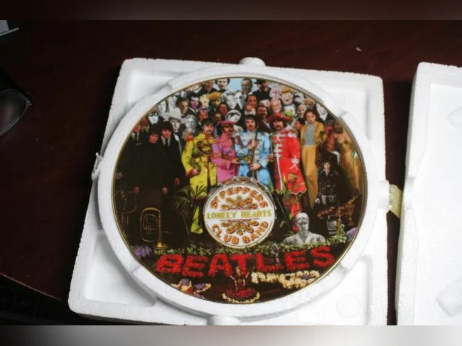 ensemble de 6 assiettes porcelaine Beatles 67-70 Delphi Bradford