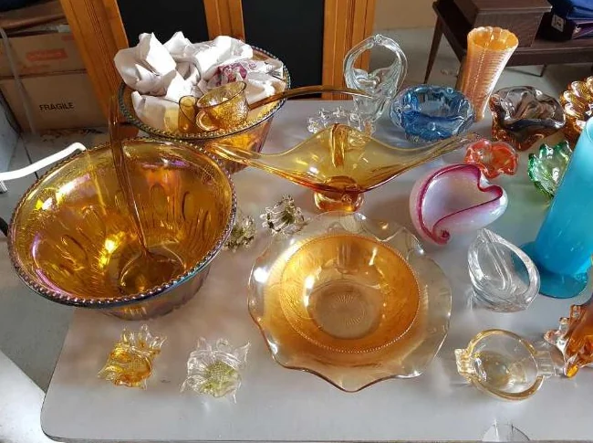 VAISELLES CARNAVAL ET VERRES SOUFFLE