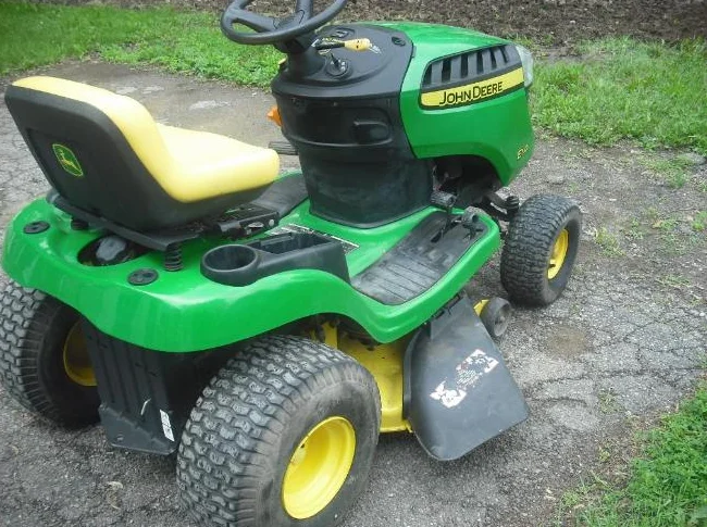 TRACTEUR À GAZON thumbnail 3