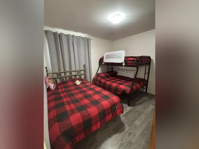 CHALET À VENDRE — MONT VALIN | KM 73 — secteur HORS ZEC thumbnail 4