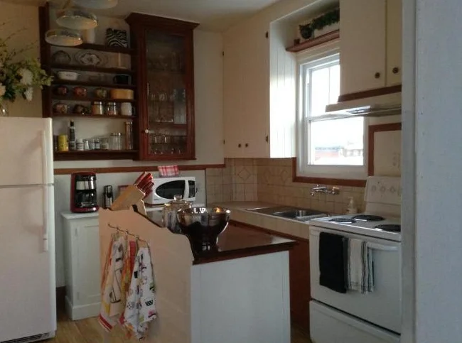 Très beau 4½ avec salon double au coeur du Vieux-Limoilou thumbnail 9