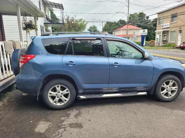Rav-4 AWD sport 2011