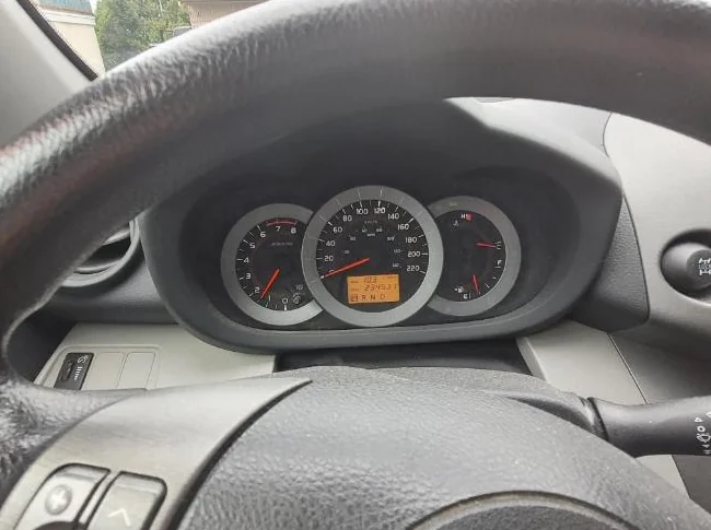 Rav-4 AWD sport 2011 thumbnail 7