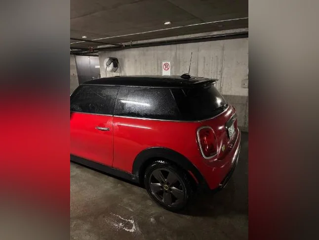 MINI Cooper SE 3 Door thumbnail 6