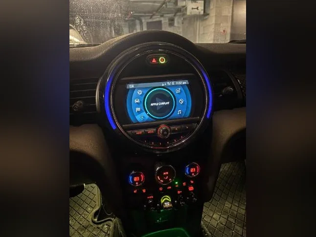 MINI Cooper SE 3 Door thumbnail 9
